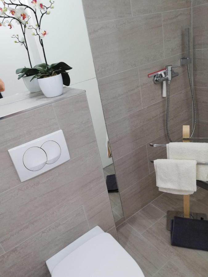 Apartmani Deluxe Ясенице Екстер'єр фото
